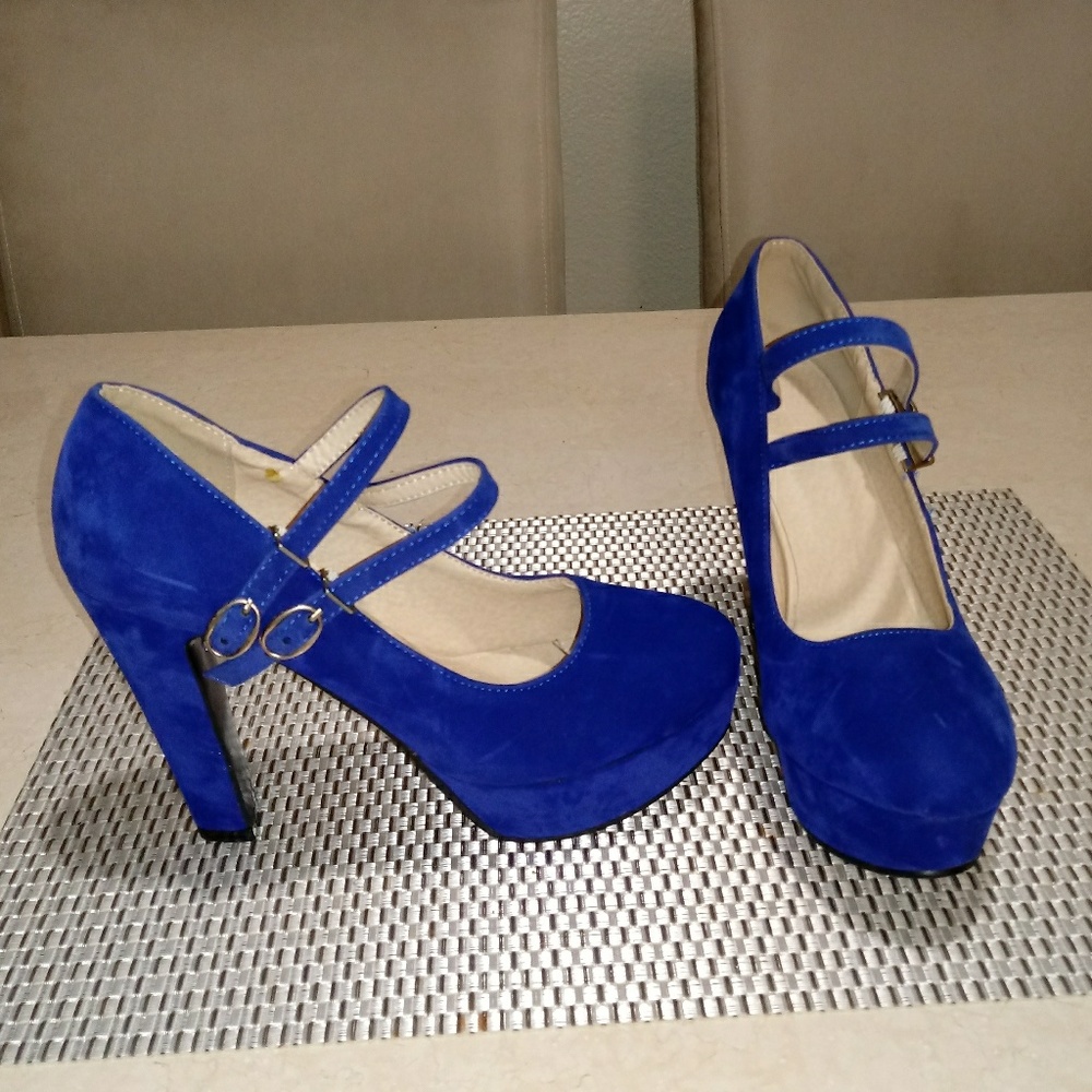 Shoe - Picture 2 of 2